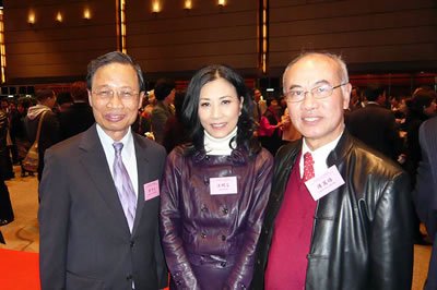 陈万雄