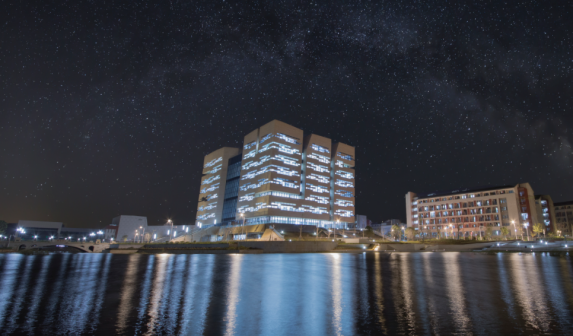 图书馆夜景