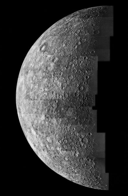 1974年水手10号拍摄的水星表面拼合照