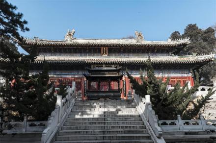 潭柘寺大雄宝殿