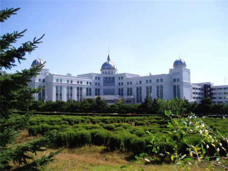 吉林大学