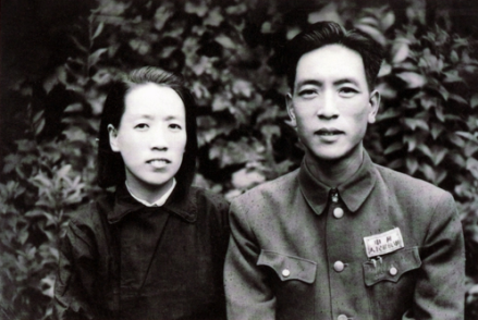 1949年，赵兰香同耿飚在太原