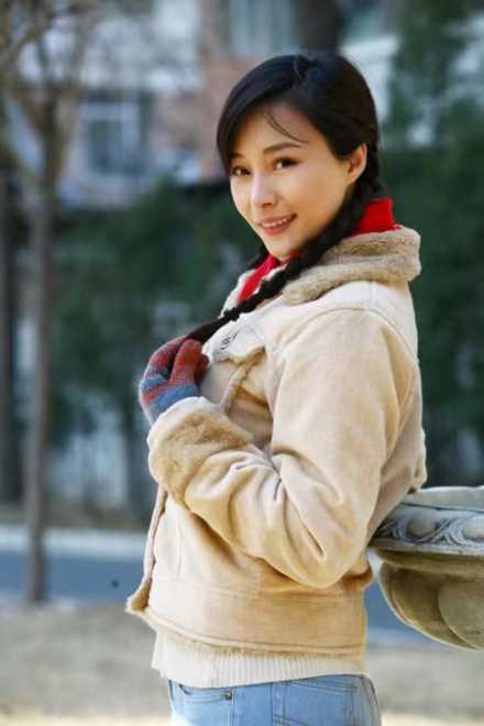 张曦文在《成家立业》中饰演杨小钰