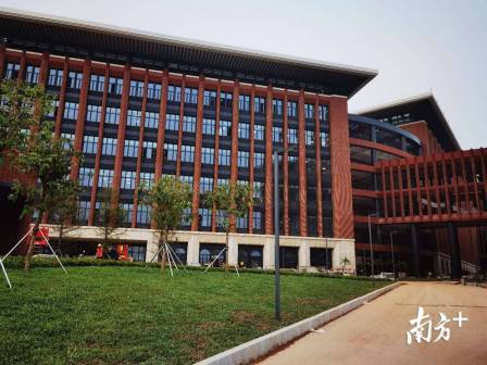 中山大学（深圳校区）