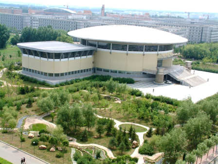 吉林大学体育馆