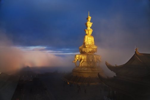 金顶祥光