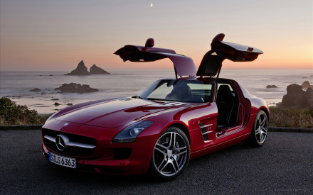 梅赛德斯-奔驰SLS AMG