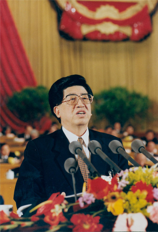韩杼滨同志 