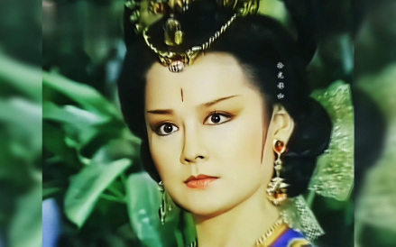 《一代女皇》中饰演武则天和太平公主