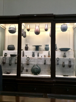 炊具和餐具