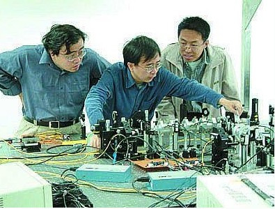 中国实现量子通信100公里隐形传态