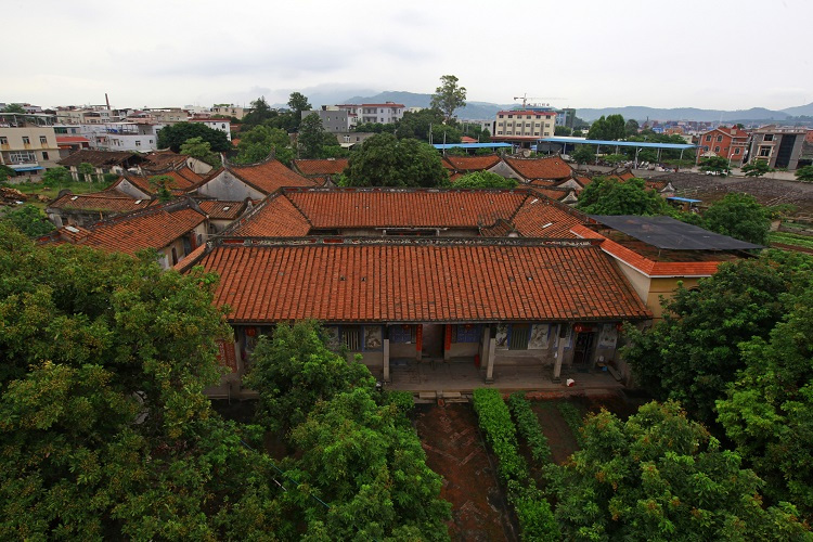 俯瞰古建筑群莲塘别墅