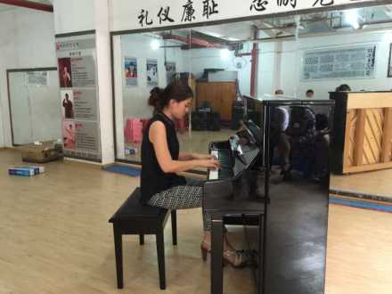 市级音乐教师比武，四中再夺第一