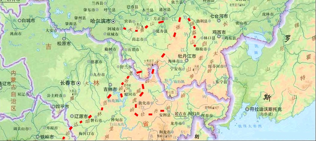 张广才岭位置及走向示意图