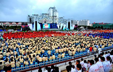 金湖第9届荷花节建县50周年