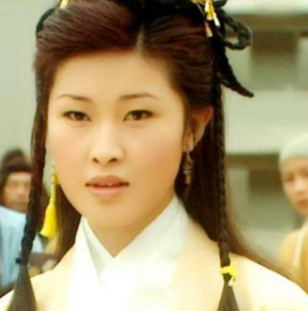 陈琪版黄衫女子