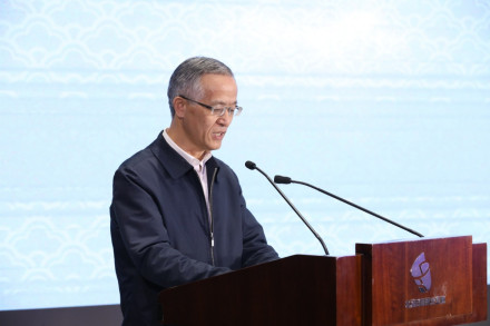 北京日报社党组副书记、总编辑伍义林 