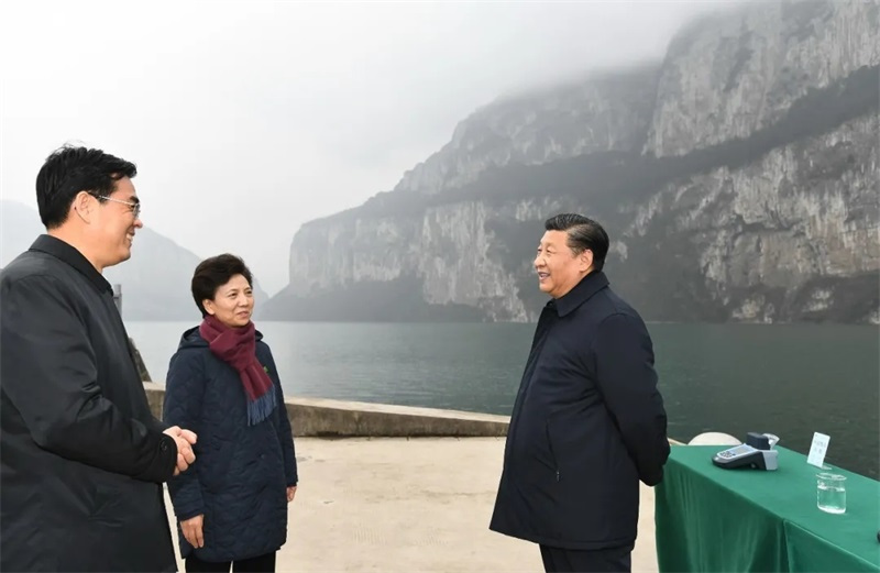 2021年习近平到访黔西