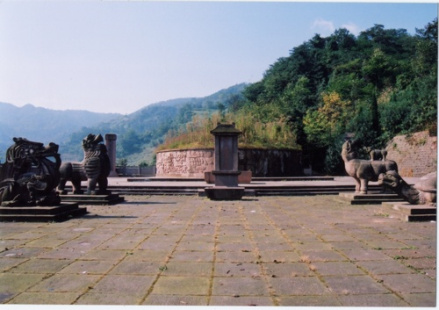李冰陵墓（2008年地震前）