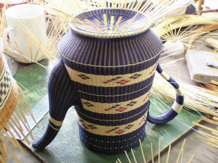 瓷胎竹编