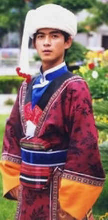 怒族服饰