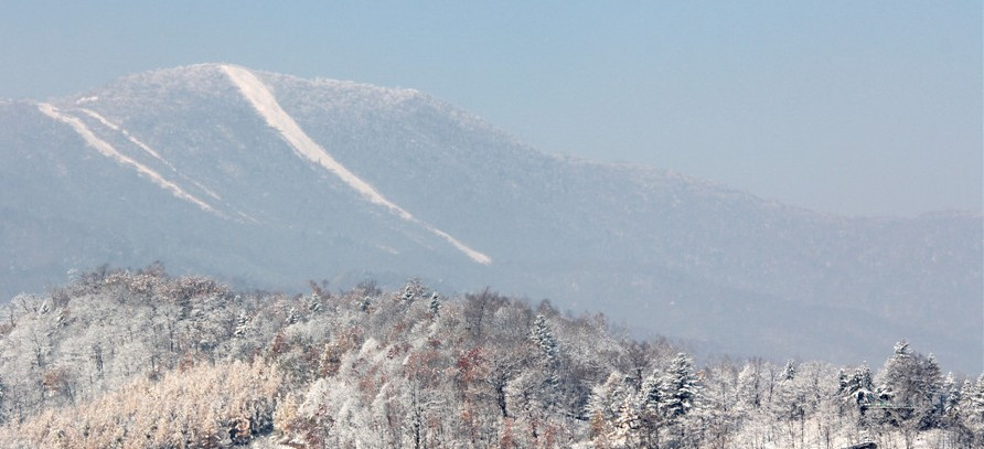 大青山（亚布力滑雪场境内）