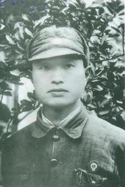 1938年，张爱萍在亳州