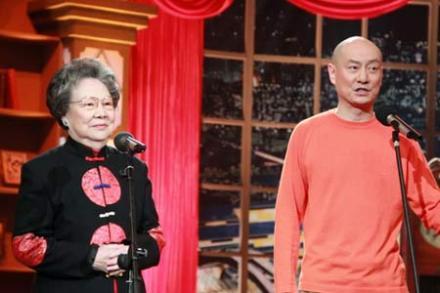 李蔷华关栋天母子 