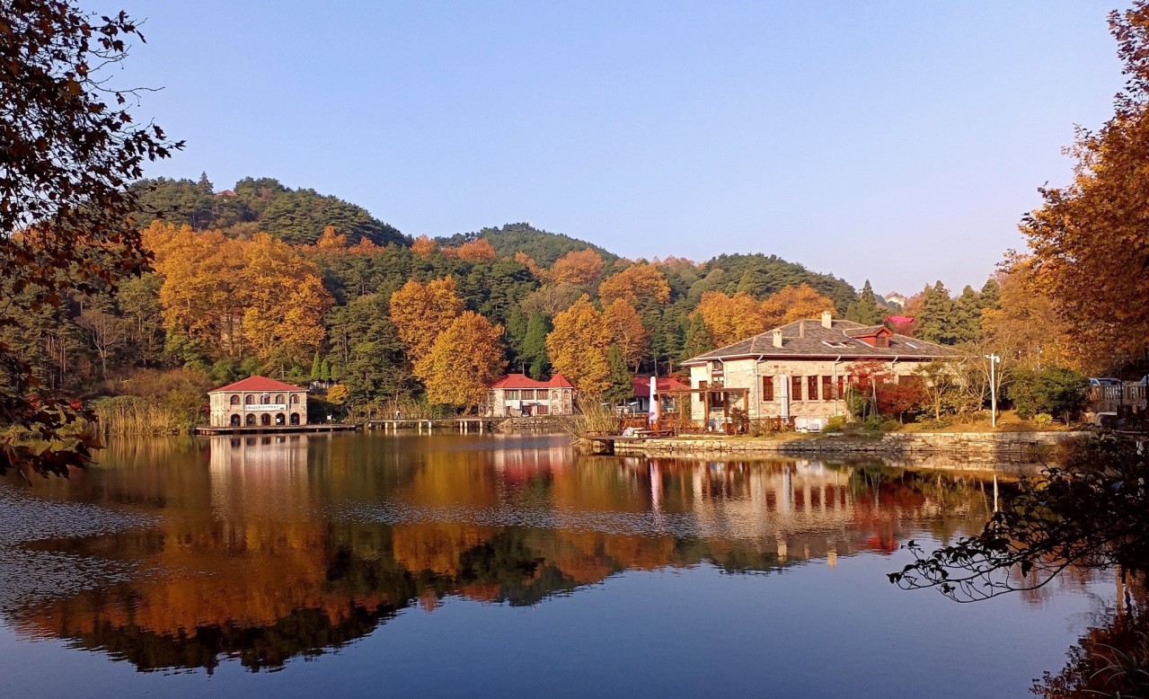 庐山如琴湖