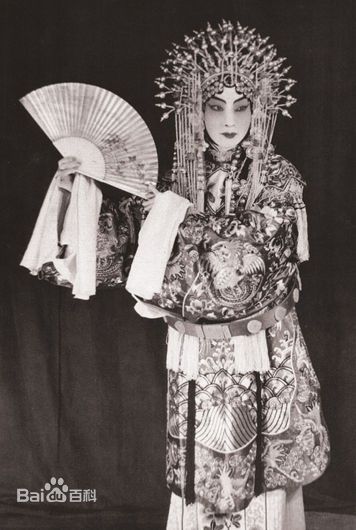 京剧名家梅兰芳《贵妃醉酒》剧照