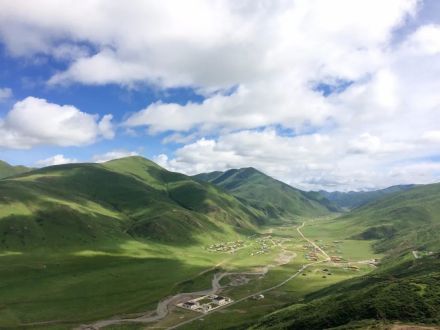 瓦须部落文化旅游景区