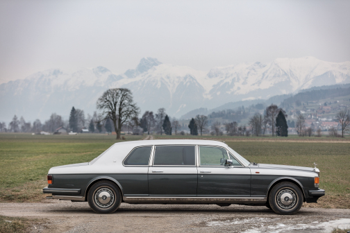 Touring Limousine