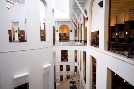 肯塔基大学