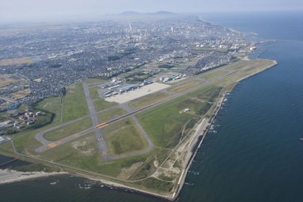 新潟机场俯瞰图 