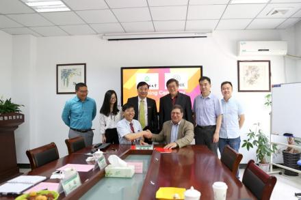 普渡大学物科学学院与浙江农业大学动物科技学院签署战略合作协议