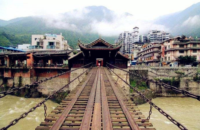 泸定桥