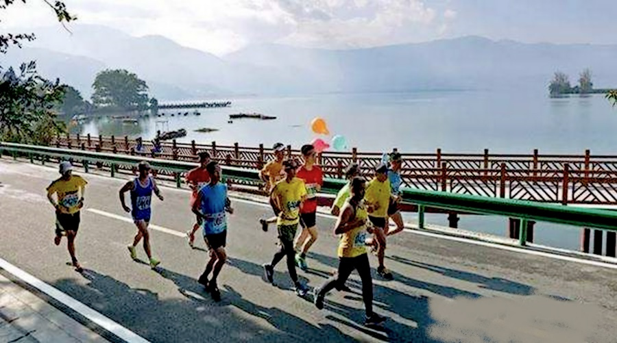 西昌邛海湿地国际马拉松
