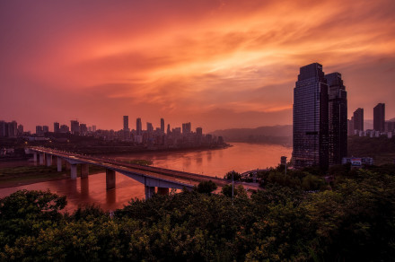 重庆长江大桥夕阳景