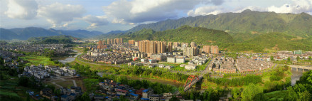 芦山县城全景