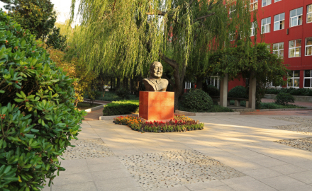青岛华夏职业学校