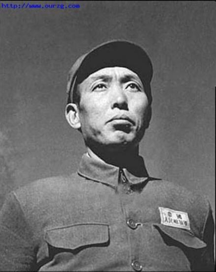 西藏军区政治委员谭冠三 