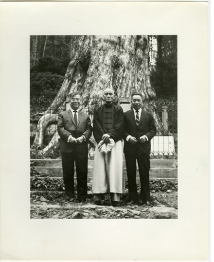 和蒋介石、蒋经国合影，1967年8月。