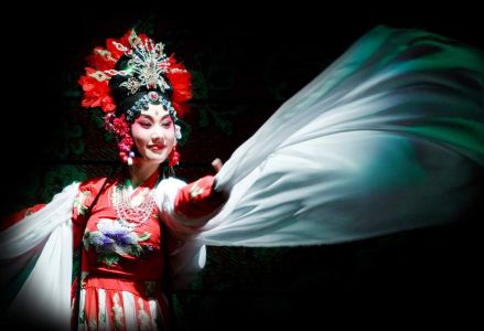 沈昳丽剧照