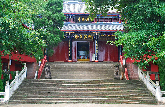 乐至报国寺正大门