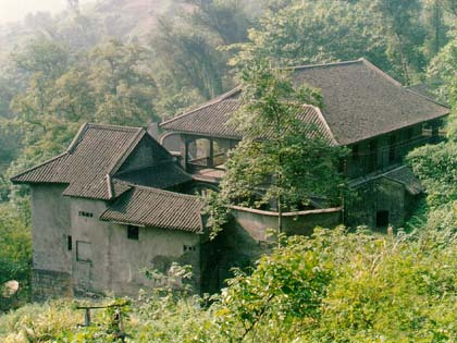 监狱外景