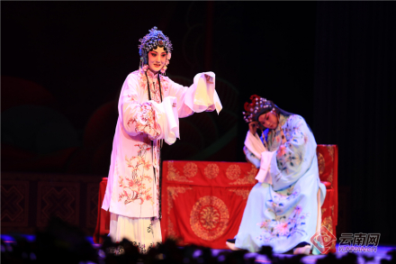 获奖者蒲雪晴表演《春闺梦》选段 