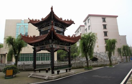 腾龙阁