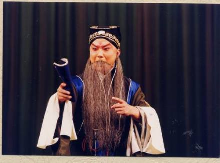 通剧