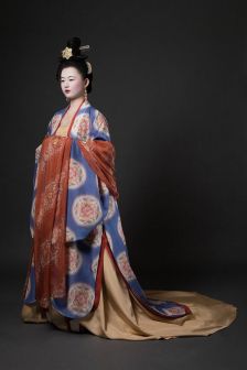 传统服饰