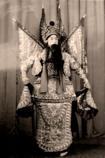 曹世嘉